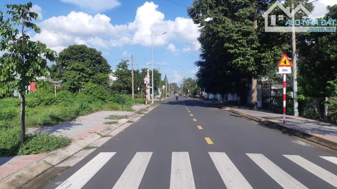 Trả nợ cần bán gấp lô đất biệt Thự đường Trần Quang Diệu, P.Long Toàn, TP Bà Rịa