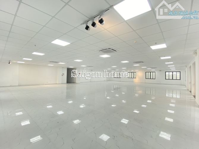 Cho thuê Tòa Nhà Trung tâm Quận_2 Hầm 7 tầng nổi 2200m² sàn sử dụng - 2