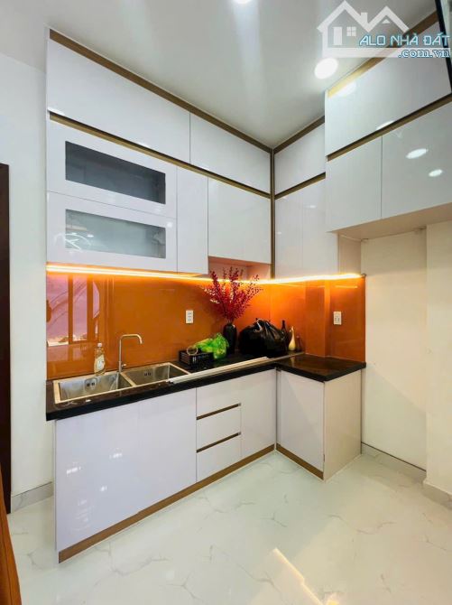 Bán nhà Nguyên Hồng, Phan Văn Trị, P11, 36m2, 4.65 tỉ - 2