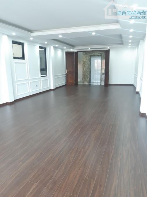 Hiếm mặt phố Hoàng Văn Thái 7 tầng thang máy lô góc 3 thoáng 70m, giá 25.9 tỷ - 4