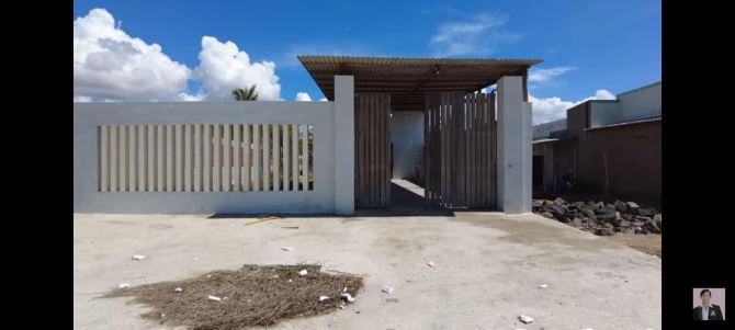 Bán căn nhà  208m2 sát biển Biển Phan Rí Cửa, Tuy Phong  - giá 21 triệu/m2 - 2