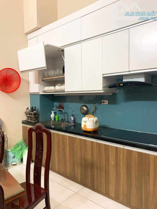 BÁN NHÀ GẦN PHỐ 16 Tỷ 50m 5 TẦNG MT 4.4m VỈA HÈ GARA Ô TÔ HOÀNG QUỐC VIỆT CẦU GIẤY - 3
