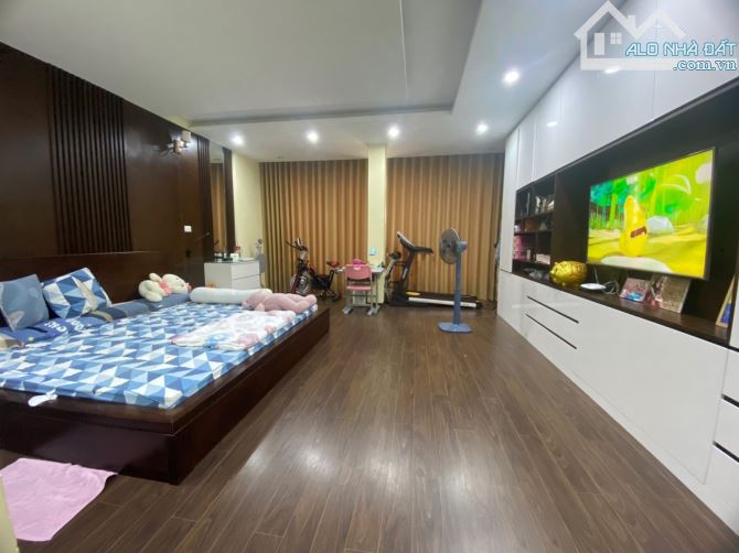 Khu P/lô Vip, ô tô, vỉa hè kinh doanh phố Giải Phóng, DT 70m2, Giá 14 tỷ