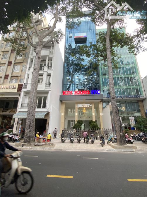 Cần Bán Gấp Building MT Q1 Đinh Tiên Hoàng 8x30 Hầm 8L HĐ 400 Triệu Chỉ 110 Tỷ