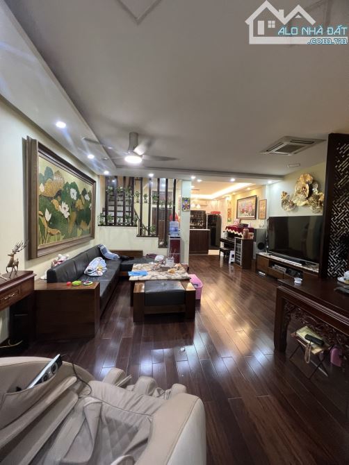 Khu P/lô Vip, ô tô, vỉa hè kinh doanh phố Giải Phóng, DT 70m2, Giá 14 tỷ - 2