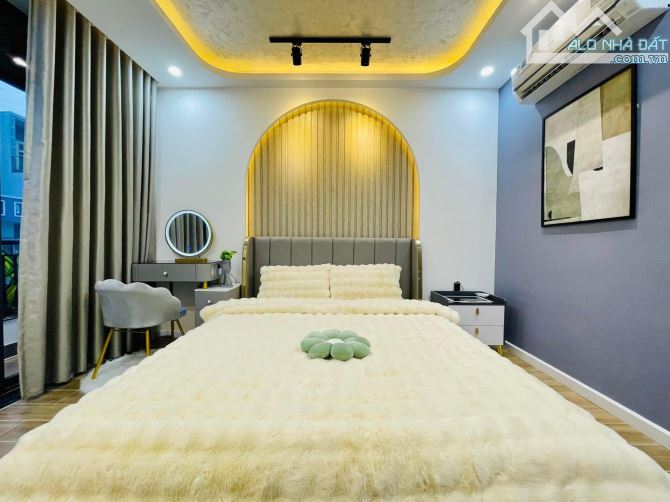 Bán căn hộ dịch vụ căn góc 222MT đường Bình Giã, P.13, Tân Bình 5.5x23m giá 31.5 tỷ - 2