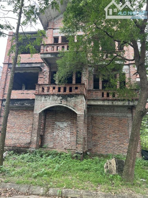 Bán 300m đất tặng nhà KĐT Hà Phong,mt:20m,giá: 13.2 tỷ - 1