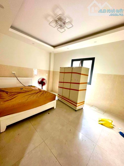 BÁN NHÀ ĐẸP MẶT TIỀN HÀN HẢI NGUYỄN QUẬN 11 - 5TẦNG 6PN 81M2 NỞ HẬU - CHỈ 15,2 TỶ TL. - 2