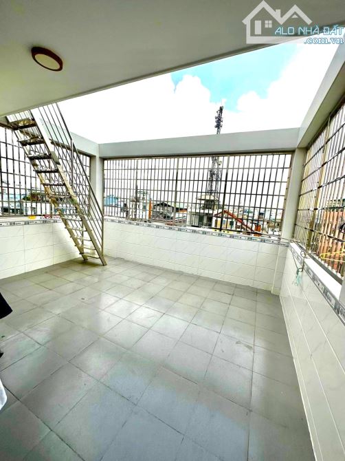 BÁN NHÀ ĐẸP MẶT TIỀN HÀN HẢI NGUYỄN QUẬN 11 - 5TẦNG 6PN 81M2 NỞ HẬU - CHỈ 15,2 TỶ TL. - 3