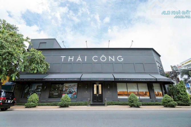 Siêu phẩm " THÁI CÔNG " Căn Góc 2 MT Nguyễn Văn Hưởng Thảo Điền - DT:  18x24m 1 - 5