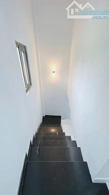 Chủ gửi bán gấp căn nhà Quận 12 vào hẻm 137/ Tân Hưng Thuận 3,8 tỷ/39,5 m2 sổ hồng 1 lầu - 7