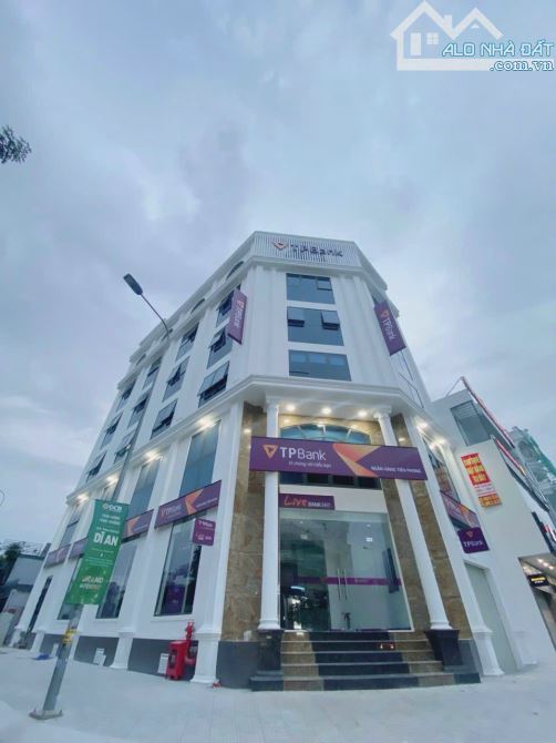 65 tỷ- giá chuyển nhượng toà nhà trụ sở TP.BANKS ,mặt tiền trung tâm hành chính,tp.dĩ an - 1