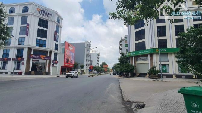 65 tỷ- giá chuyển nhượng toà nhà trụ sở TP.BANKS ,mặt tiền trung tâm hành chính,tp.dĩ an - 2