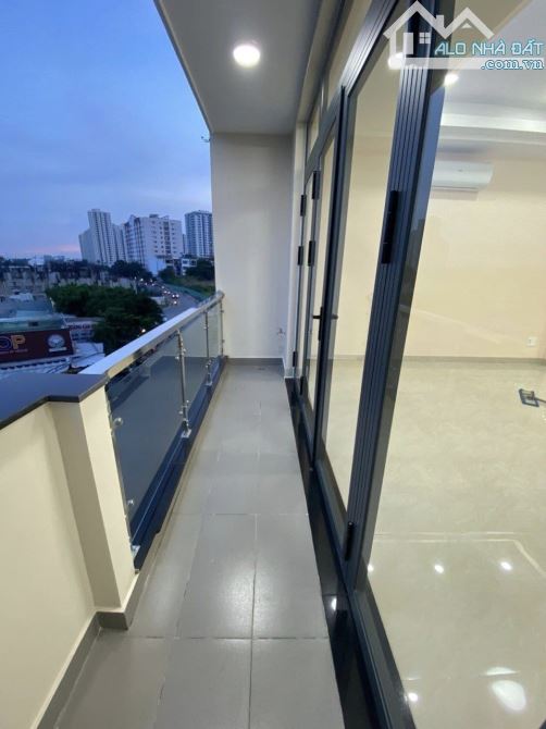 NHÀ MỚI TINH GỒM 4 TẦNG CÓ THANG MÁY LƯƠNG ĐỊNH CỦA  AN PHÚ GIÁ 35TR/TH - 4