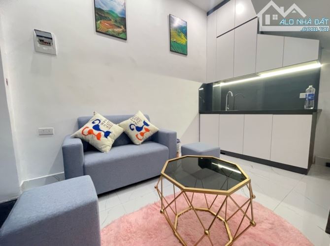 2,68 TỶ - 4 TẦNG - SỔ ĐỎ RIÊNG - Ô TÔ TẬN CỬA - CÁCH MẶT PHỐ 10M - TRUNG TÂM HAI BÀ TRƯNG - 5