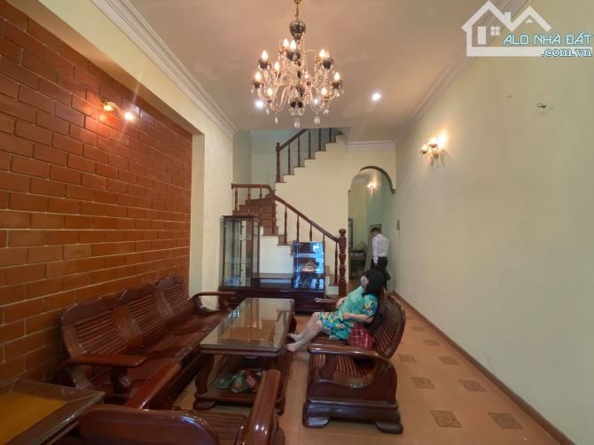 Bán nhà  Trần Thái Tông, Dịch Vọng Hậu, Cầu Giấy gần oto, 61m2, 13 phòng, 10 tỷ - 2