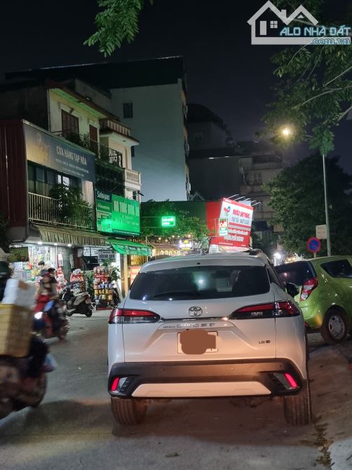 BÁN TÒA NHÀ 7 TẦNG THANG MÁY NGÕ 34 HOÀNG CẦU - CHÂN TÒA NHÀ PEAKVIEW TOWER SKYLINE - 6