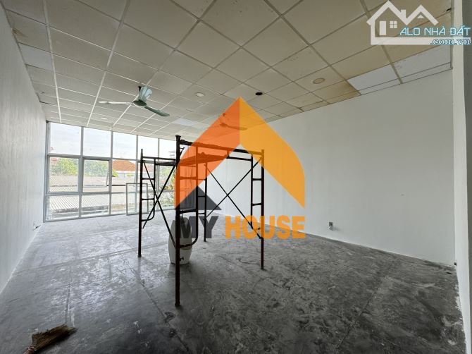 ^^ NHÀ PHỐ mới thẩm mỹ xinh như mộng ngay TRẦN NÃO Q2 250M2 Ạ - 8
