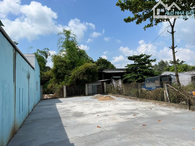 Mặt tiền Sơn Thông, cách Nguyễn Đáng 800m. - 2