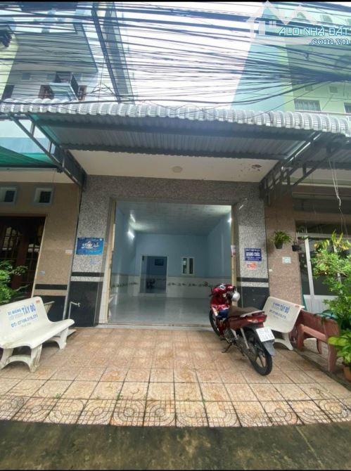 Bán gấp căn nhà tường cấp 4 ở ngay Cầu Vượt Củ Chi,Tân An Hội , Sổ Hồng Riêng, 620triệu