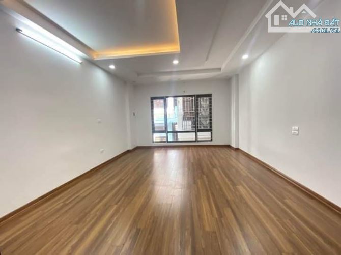 Bán nhà Dương Văn Bé, Hai Bà Trưng 45m 5T MT4.3m,Giá 11 tỷ. Gara ôtô,Lô góc kd,times city - 1