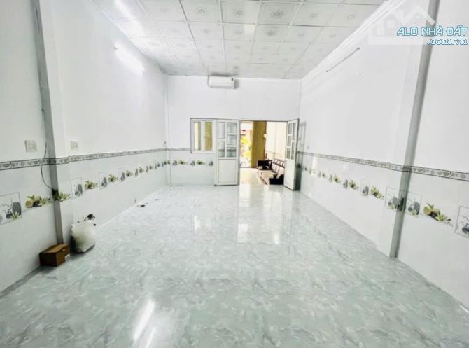 Bán gấp căn nhà tường cấp 4 ở ngay Cầu Vượt Củ Chi,Tân An Hội , Sổ Hồng Riêng, 620triệu - 2