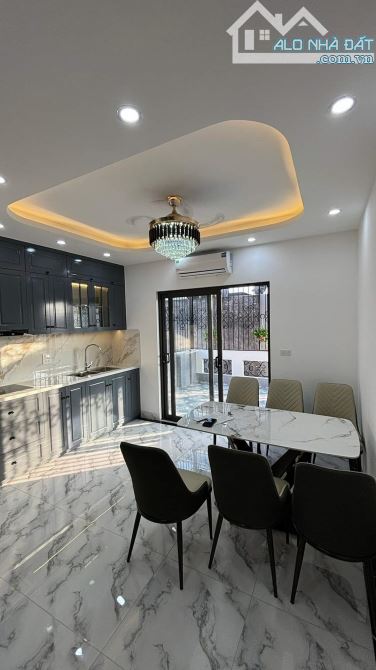 Bán nhà Dương Văn Bé, Hai Bà Trưng 45m 5T MT4.3m,Giá 11 tỷ. Gara ôtô,Lô góc kd,times city - 3