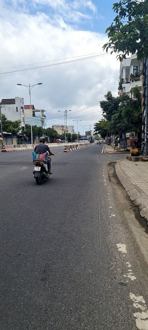 Cần bán Lô đất góc 2 mặt tiền hẻm xe hơi Nguyễn Tất Thành, Phước Đồng - 3