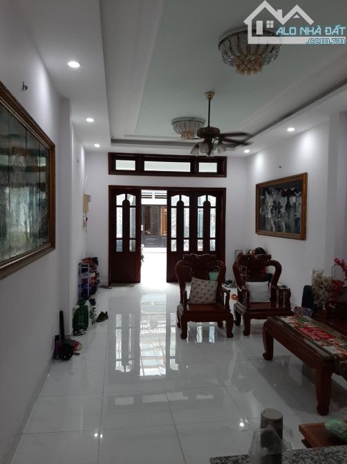 Nhà phố xinh 4.2 x 25.2m 1 trệt 3 lầu Nguyễn Thị Minh Khai Quận 1 TP.HCM - 3
