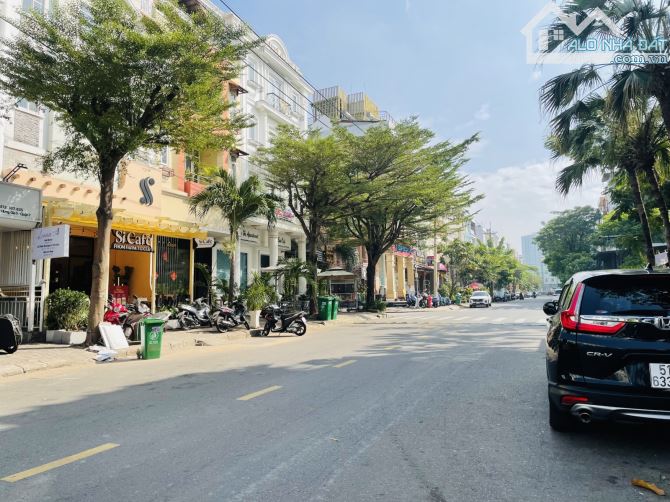 Bán Đất Phú Mỹ Hưng, Quận 7, Mặt tiền kinh doanh, Khu đô thị kế Vivo City, 257m2 - 4