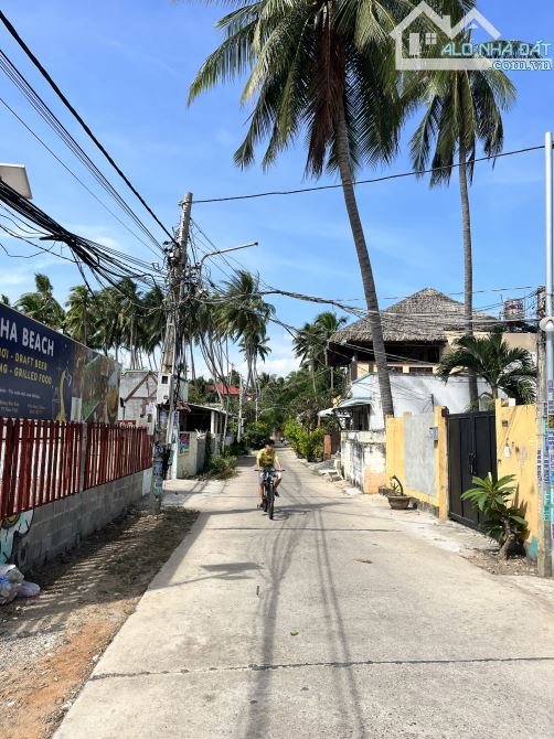 Bán lô đất ODT hai mặt tiền đường Hoà Bình, Hàm Tiến - cách biển Mũi Né 50m - 1