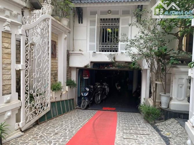 3 PHÚT TỚI HỒ GƯƠM,DÒNG TIỀN 10TỶ/NĂM,BÁN SIÊU KHÁCH SẠN 385M,72TỶ