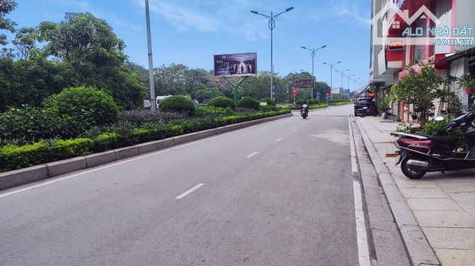 BÁN NHÀ 918 PHÚC ĐỒNG, LONG BIÊN, LÔ GÓC, Ô TÔ TRÁNH, 42M GIÁ THỎA THUẬN - 3