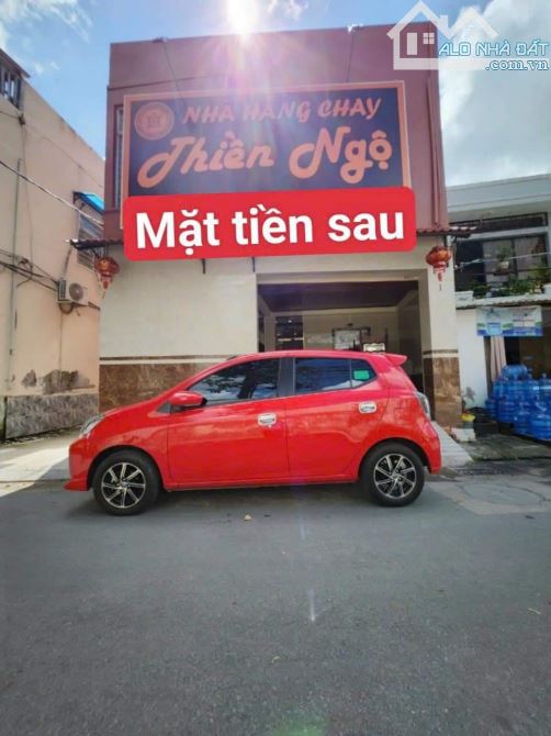 BÁN NHÀ 3 MẶT TIỀN BỜ HỒ HUỲNH CƯƠNG