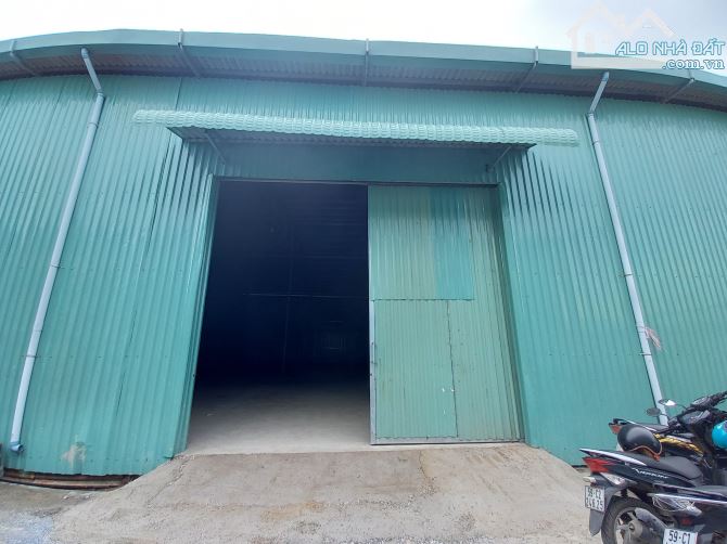 Cho thuê kho bãi Quận 7 DT 550m container vào tận cửa, PCCC chuẩn mua bảo hiểm. - 1