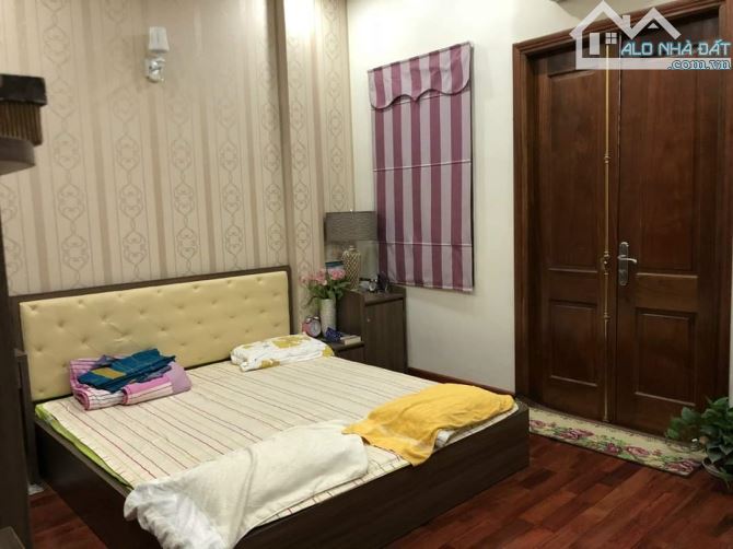 Cần bán gấp. Phân lô Khuất Duy Tiến vỉa hè ô tô tránh 80m2x tầng KD chỉ 14 tỷ - 1