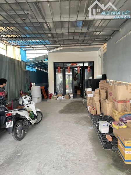 Mặt tiền lô góc Q8 view sông 240m2 ngang gần 6m nở hậu có hẻm sau có dòng tiền 17.5 tỷ TL - 1