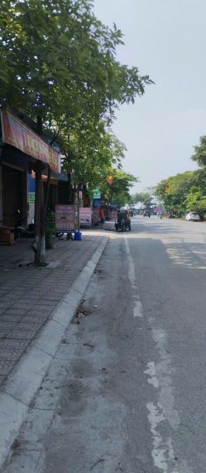 NHÀ BÁN - ĐƯỜNG LỚN - GẦN TRUNG TÂM UBNDX VÂN HÀ - THIẾT BÌNH 120M2 =10×12 HƠN 7tY - 1