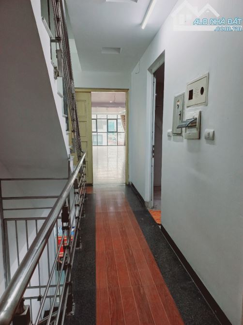 Sàn văn phòng 60m2 cho thuê tại mặt phố Nam Đồng giá chỉ 12tr/tháng