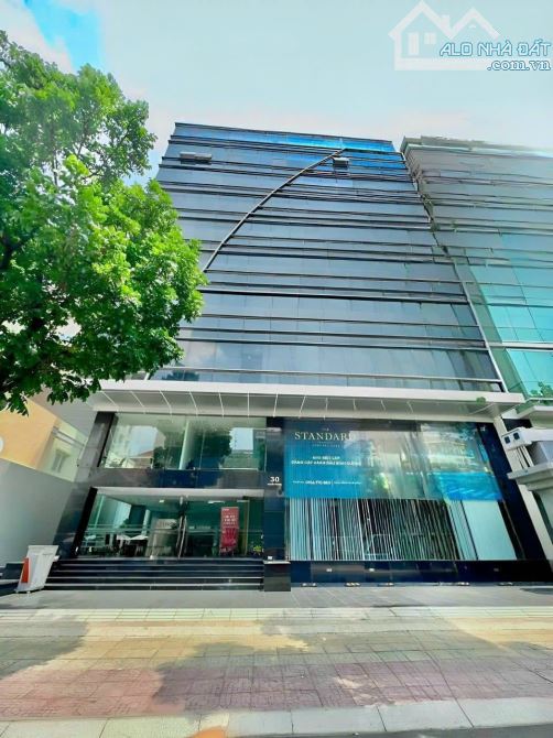 Tòa Building 2MT Nguyễn Đình Chiểu, Q.3 - 8x25m - Hầm 7 tầng - HĐT 350 triệu/th - 92 tỷ