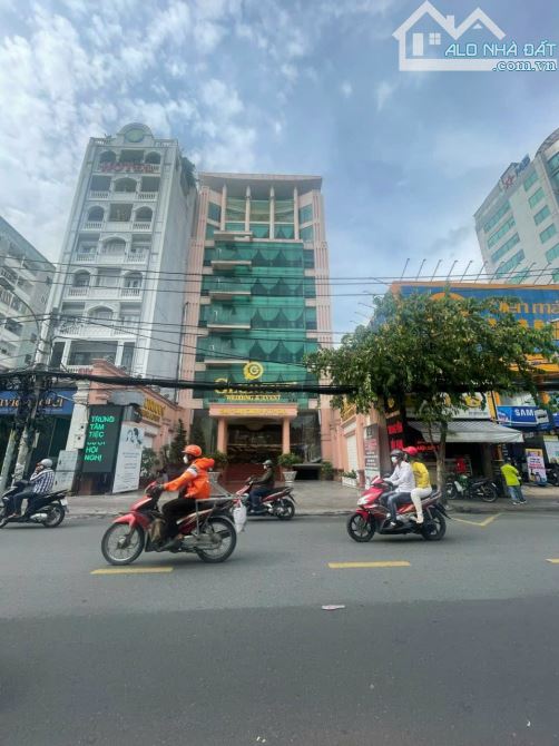 MT Nguyễn Thái Học, Quận 1 - 8x20m - 5 tầng - HĐT 200 triệu/th - giá 74 tỷ