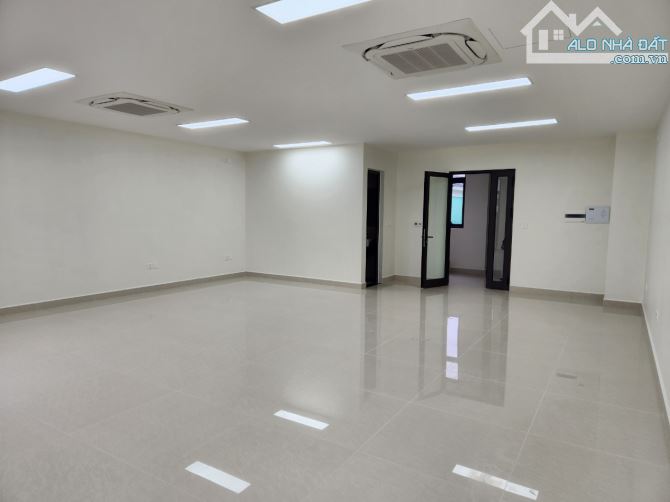 CHO THUÊ NHÀ - SHOPHOUSE MẶT PHỐ NGUYỄN VĂN HUYÊN -180M2 XÂY 5 TẦNG THÔNG SÀN CÓ THANG MÁY - 5