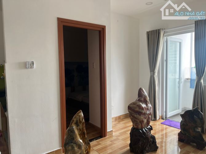 Bán Gấp căn hộ 91m2 toạ lạc Trung Tâm Q1, HCM. Đ/c: 203 Nguyễn Trãi