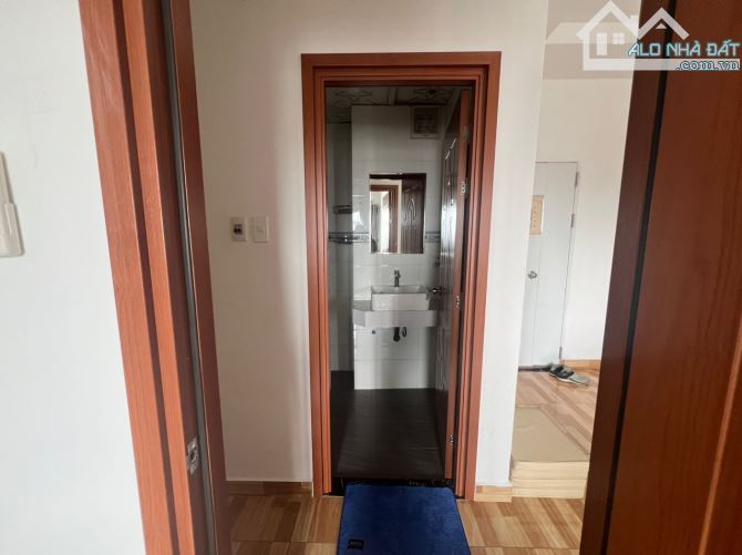Bán Gấp căn hộ 91m2 toạ lạc Trung Tâm Q1, HCM. Đ/c: 203 Nguyễn Trãi - 2