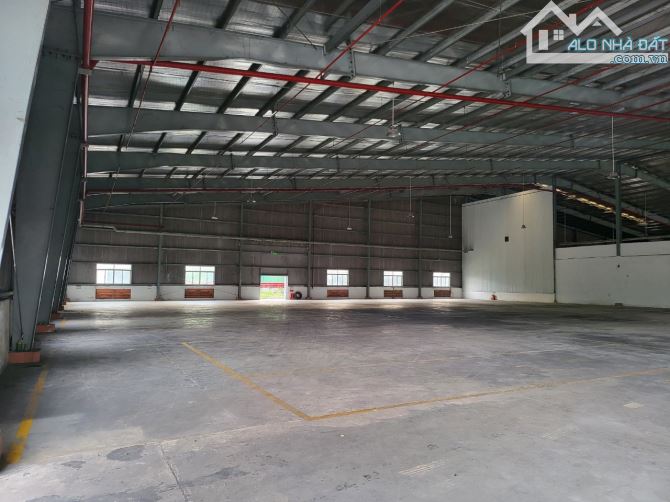 Cho thuê 2.800 m2 , 3.300 m2 , 3.300m2 Kho xưởng mới ngay sát KCN Nam Tân Uyên - 3