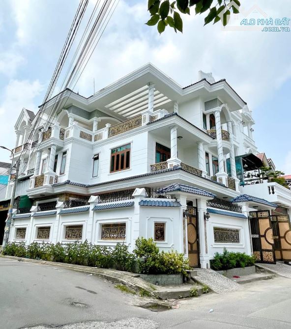 BIỆT THỰ LÔ GÓC 2 MT HIỆP THÀNH Q12- 150M-11X14M-3 TẦNG- 13 TỶ 6 - 7