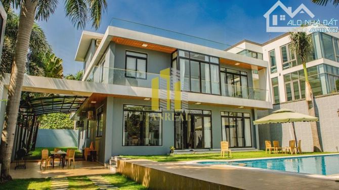 Biệt Thự Khu Cao Cấp Thảo Điền 750m2 - Hồ Bơi, Sân Vườn, Phong Cách Hiện Đại