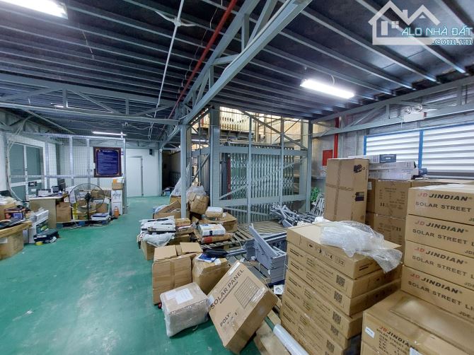 Cho thuê kho nhỏ Quận 7 chuẩn PCCC tự động - DT 150m. - 2