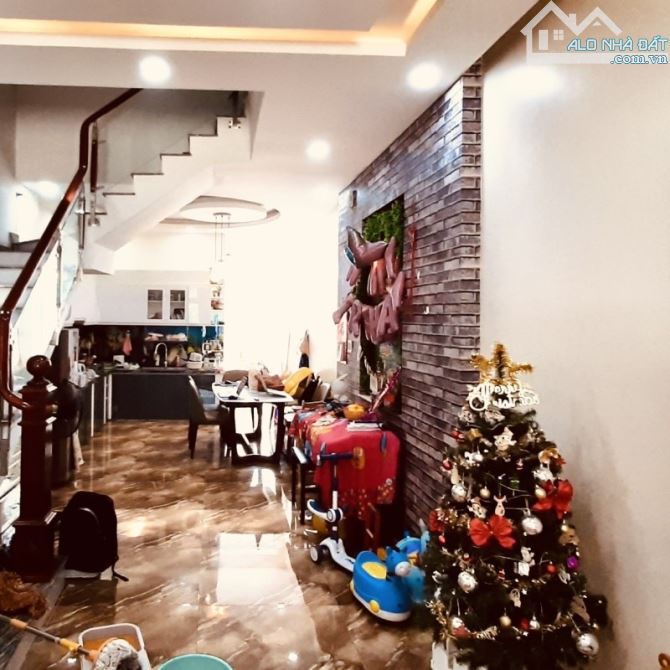 🏠 Nhà Đẹp 4 tầng , 80m2 , Mặt Tiền Đường số 16m , Bình Trưng Đông , Q2 ( Cũ ) , Chỉ 9.8Tỷ - 4