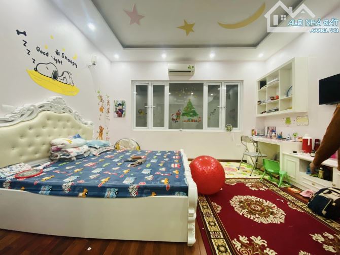 bán nhà khương trung thanh xuân 45m giá 6.1 tỷ ô tô đỗ cửa . - 11